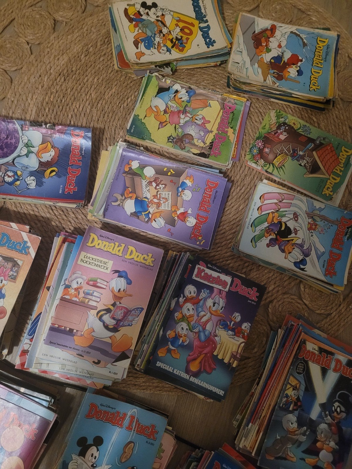 Grote verzameling Donald Duck, Katrien Duck en meer, Boeken, Meerdere stripboeken, Ophalen of Verzenden, Gelezen, Walt Disney
