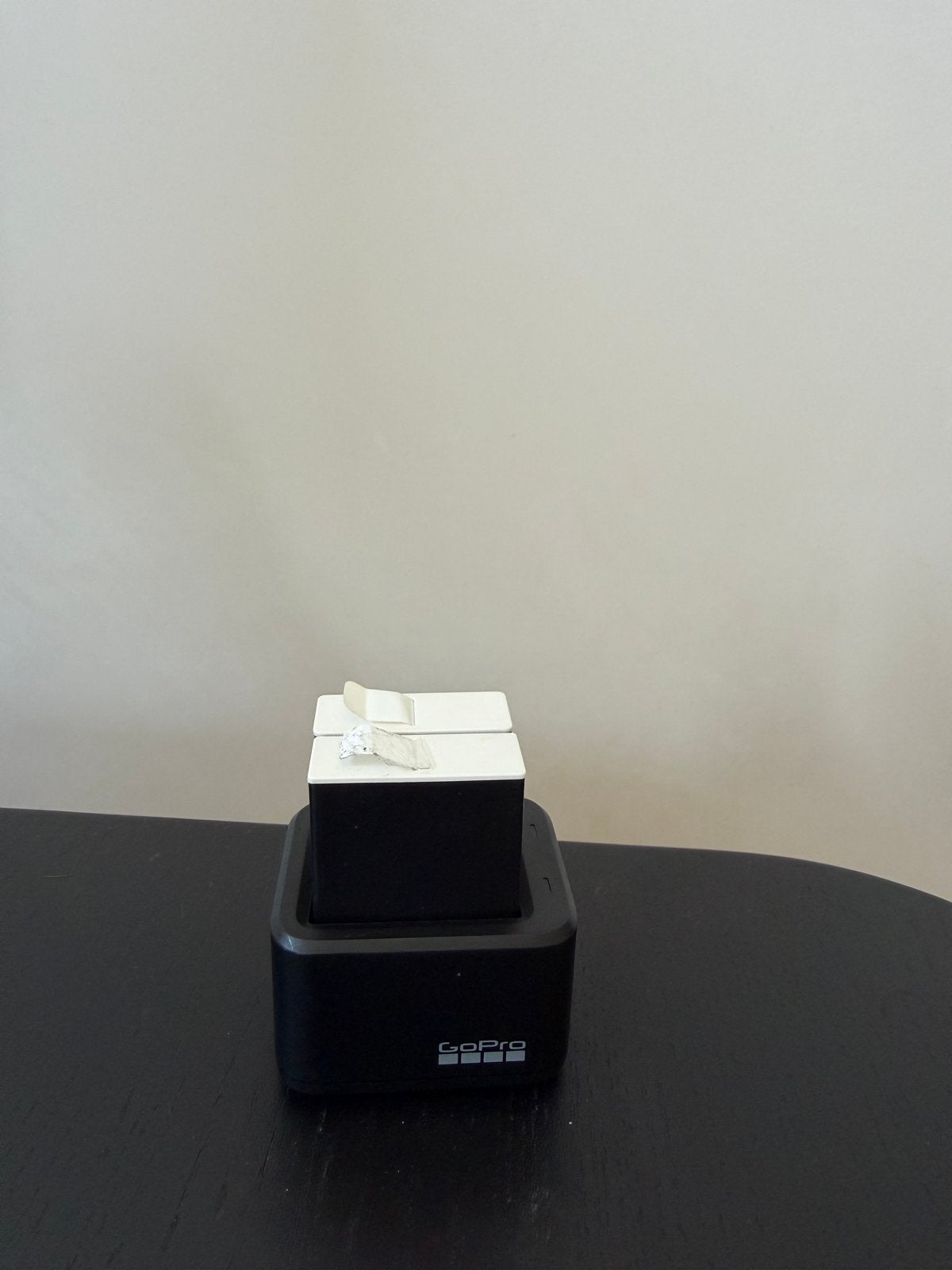 GoPro Hero 12  - drie batterijen met Laadstation, Ophalen, Zo goed als nieuw, Oplaadbaar