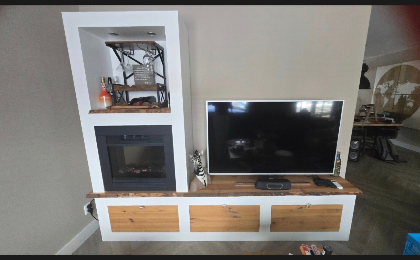 TV-meubel met haard en opbergruimte en dressoir, Ophalen, Gebruikt, 100 tot 150 cm, 150 tot 200 cm