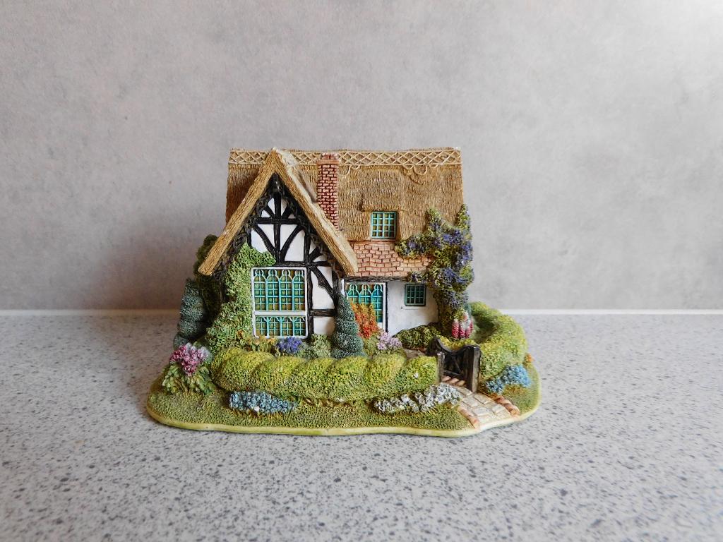 Candy Twist Cottage Codenr. L2965 20062007 Lilliput Lane, Ophalen of Verzenden, Zo goed als nieuw, Overige typen
