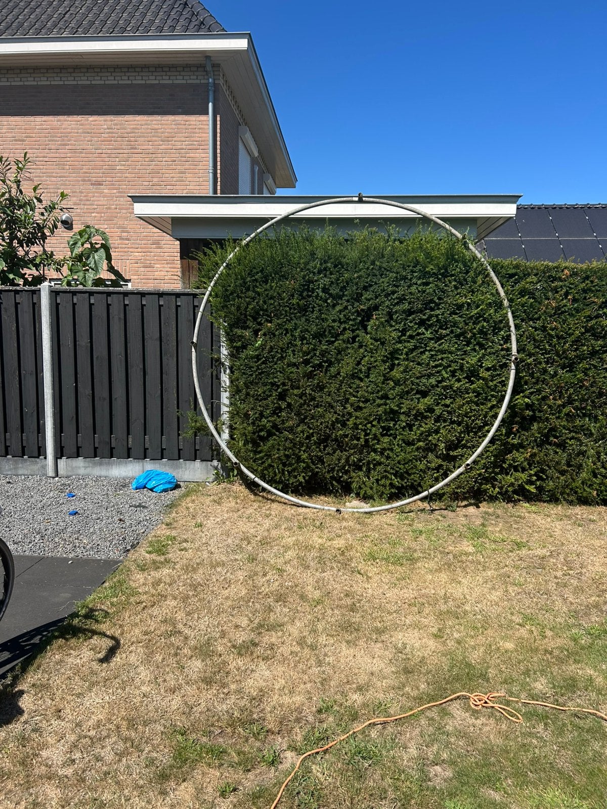 Trampoline ijzeren geraamte met poten 301cm, Ophalen, Gebruikt