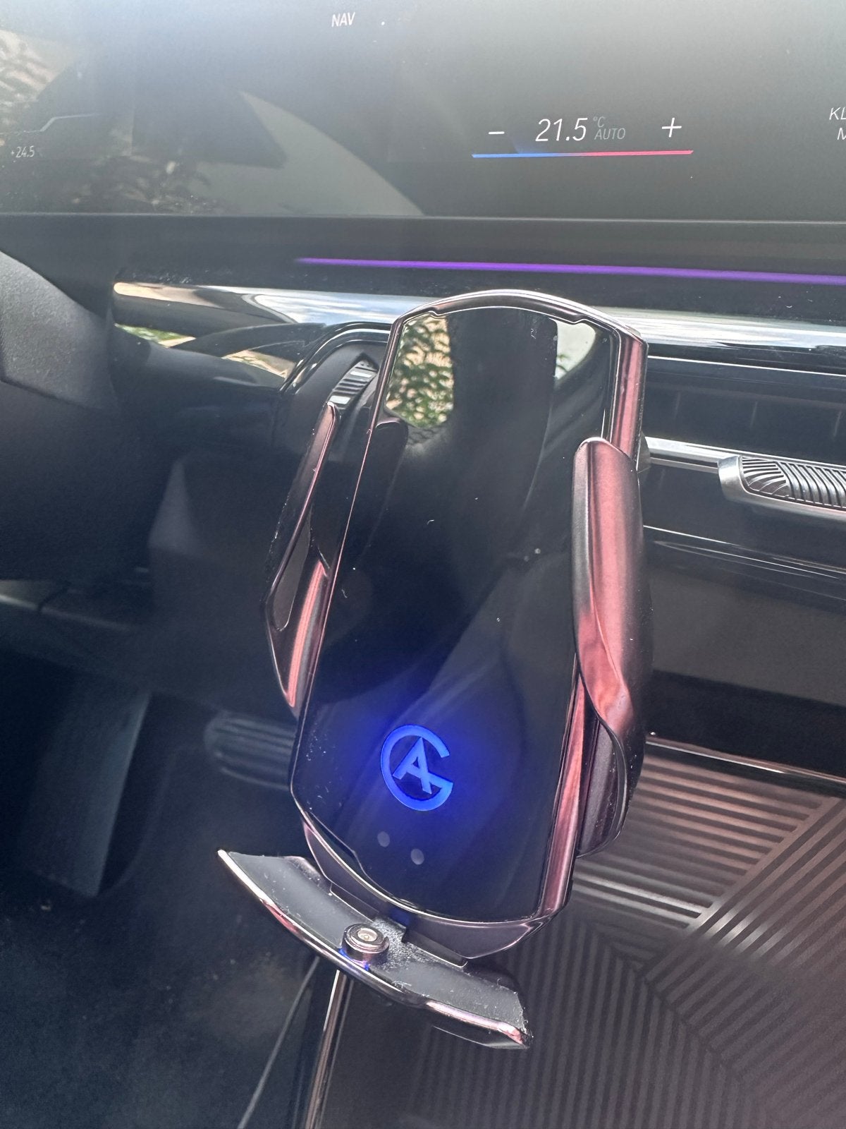 Telefoonhouder auto ventilatierooster met draadloos laden, Ophalen of Verzenden, Zo goed als nieuw, Auto