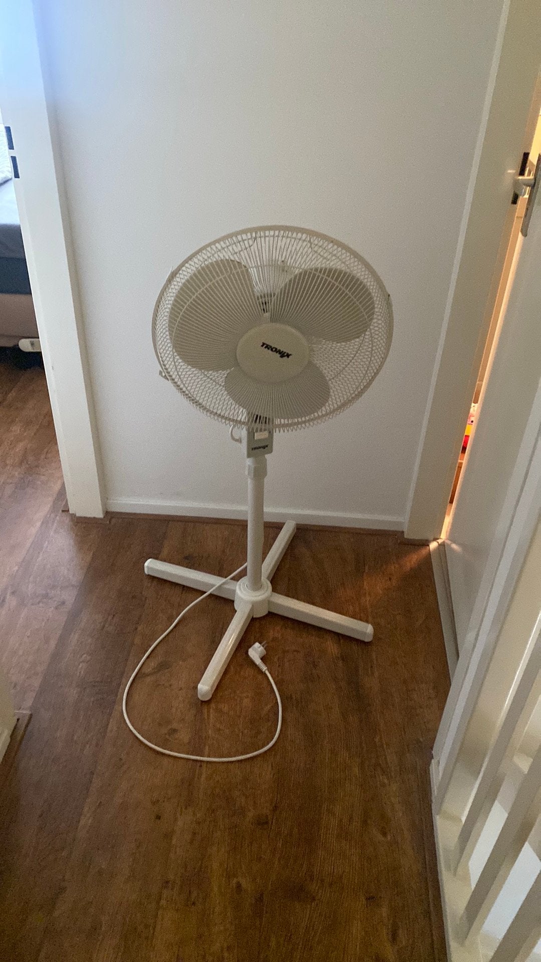 Tronix ventilator op standaard, Ophalen, Zo goed als nieuw, Statiefventilator