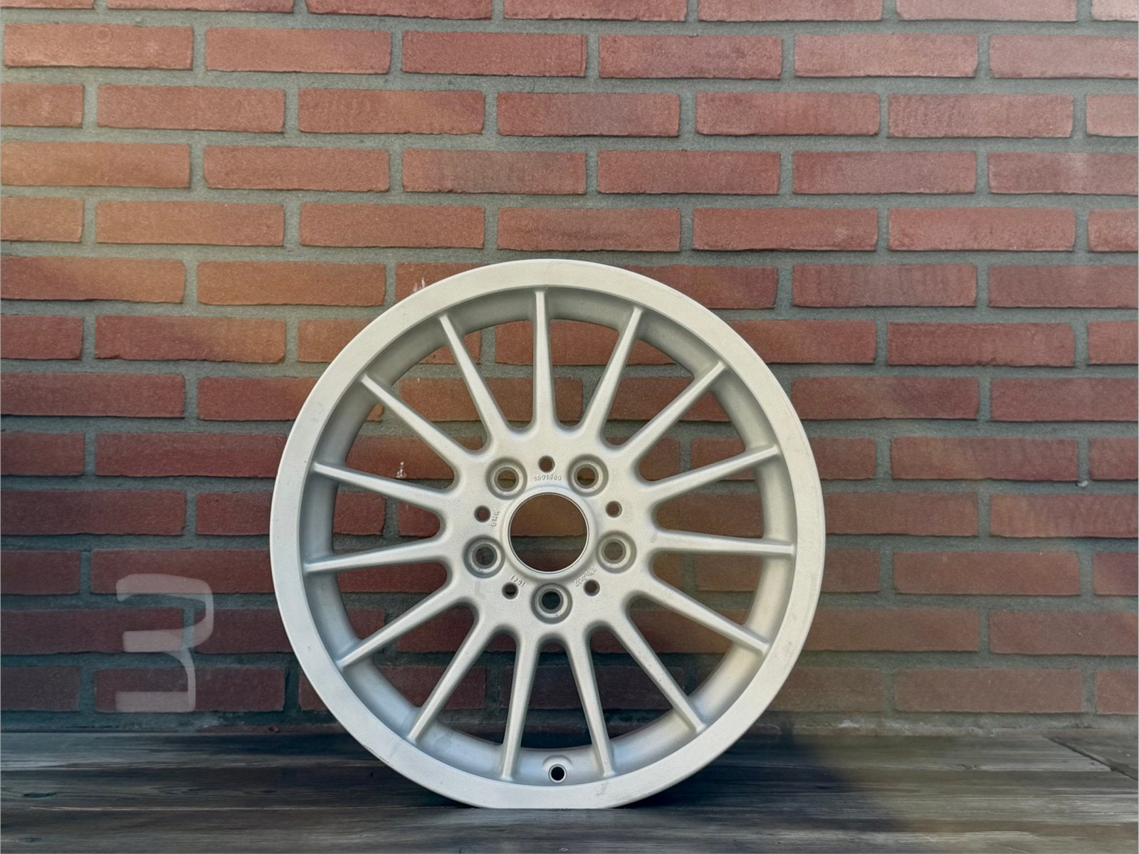 Foto 8 van Originele BMW 17 inch style 32 velgen