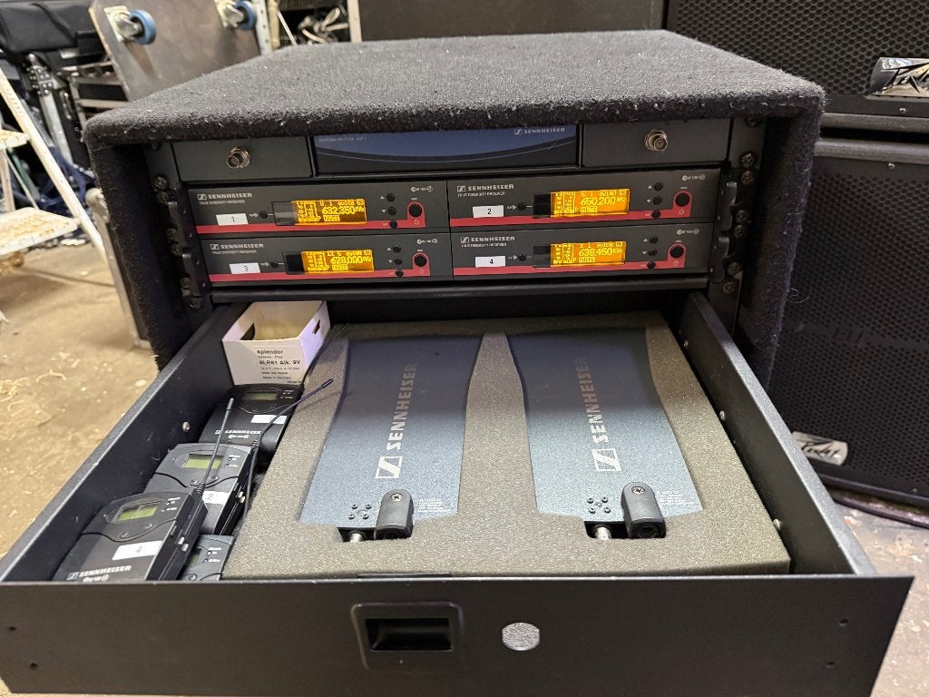 4x Sennheiser EW 100 G3 Beltpack + combiner + case + vlaggen, Muziek en Instrumenten, Ophalen of Verzenden, Gebruikt, Overige typen