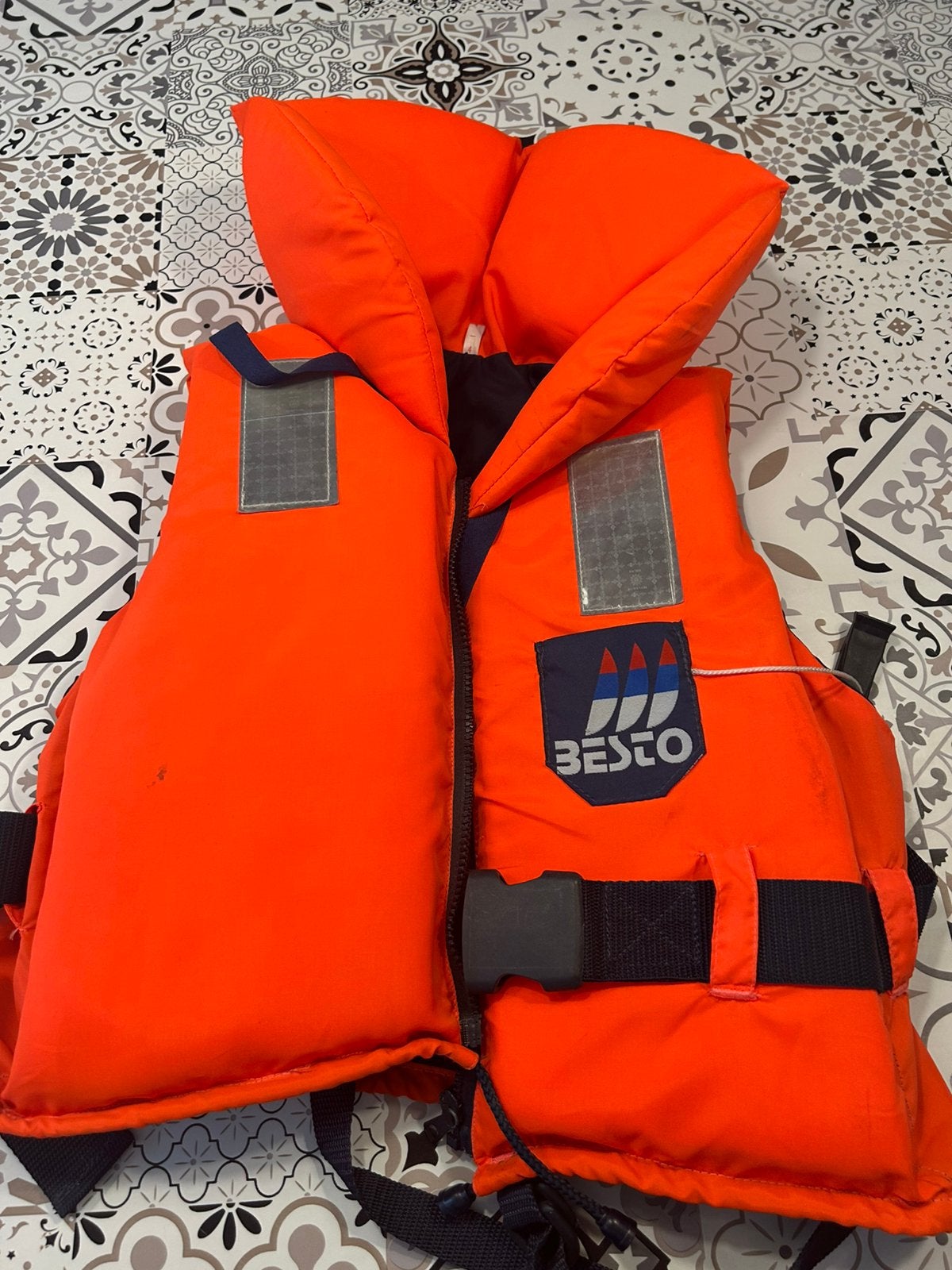 Zwemvest Besto, Ophalen, Zo goed als nieuw, Kind, Reddingsvest of Zwemvest