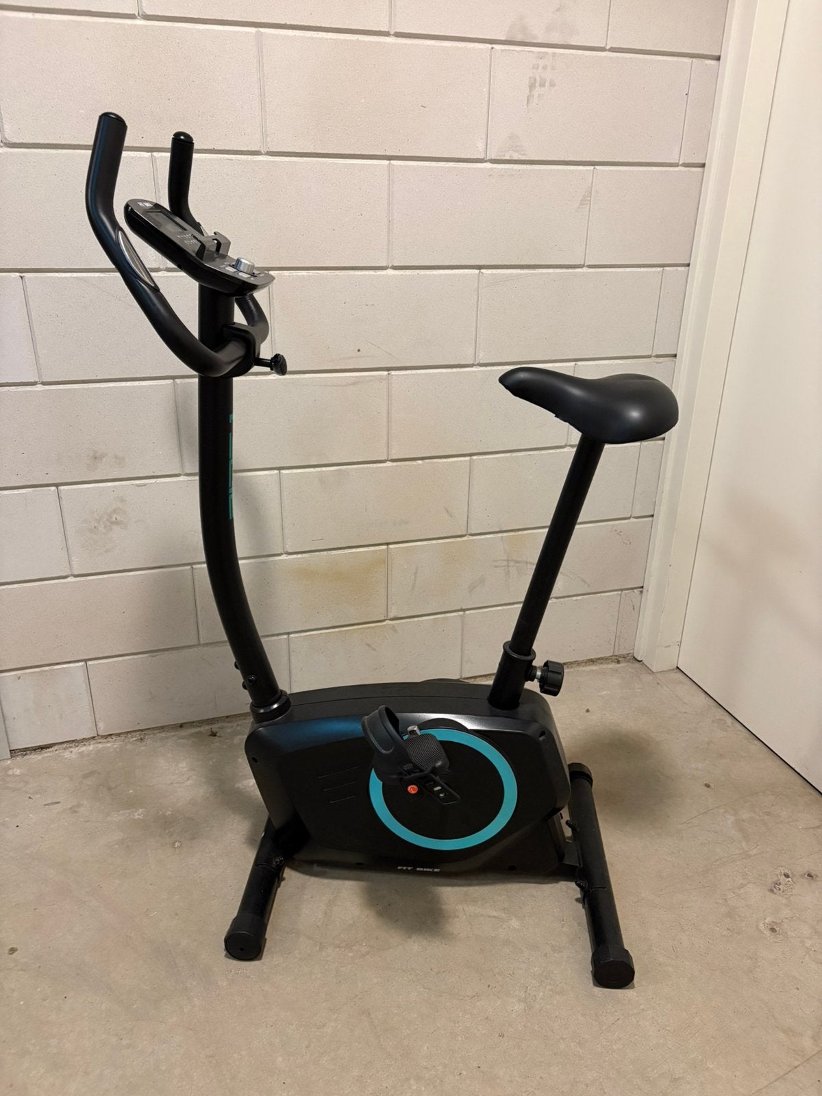 FitBike - Ride 1 - Hometrainer, Ophalen, Zo goed als nieuw, Kunststof, Hometrainer