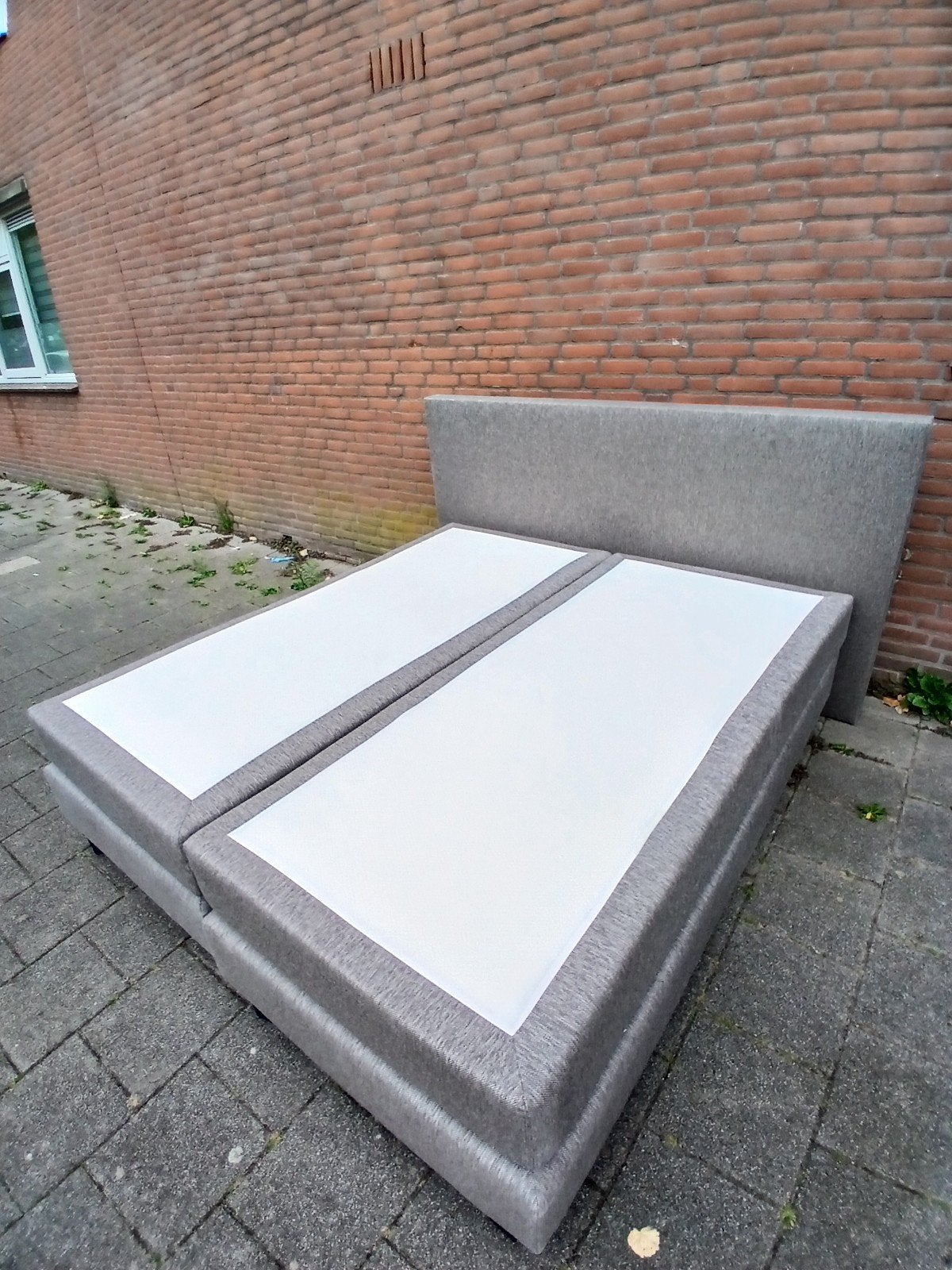 Grijze boxspring 180x200 cm - Bezorging mogelijk, Ophalen of Verzenden