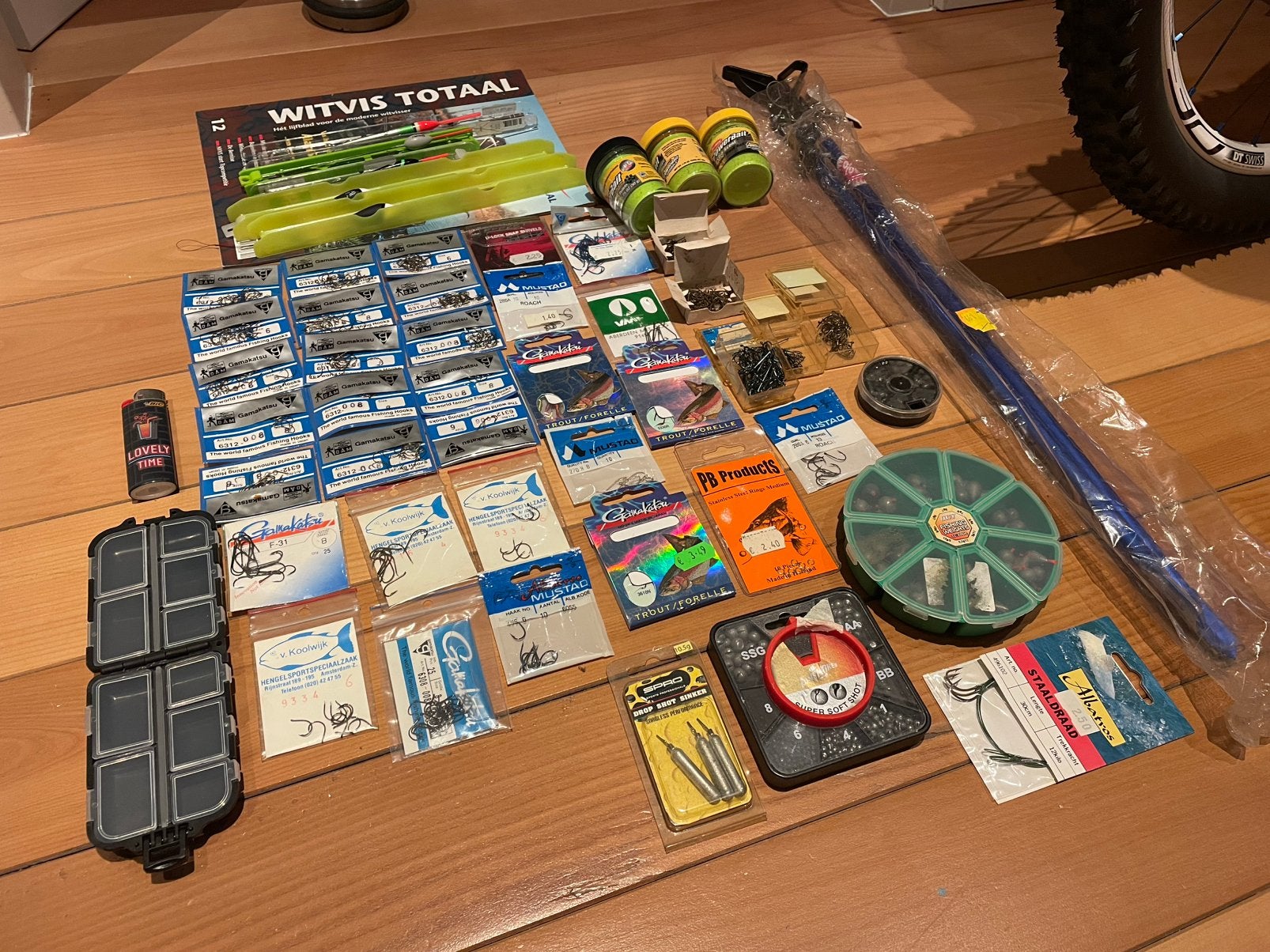 Vis spullen voor Witvis, Brasem en Voorn. Zeer veel !!, Watersport en Boten, Ophalen of Verzenden, Zo goed als nieuw, Dobber of Lood