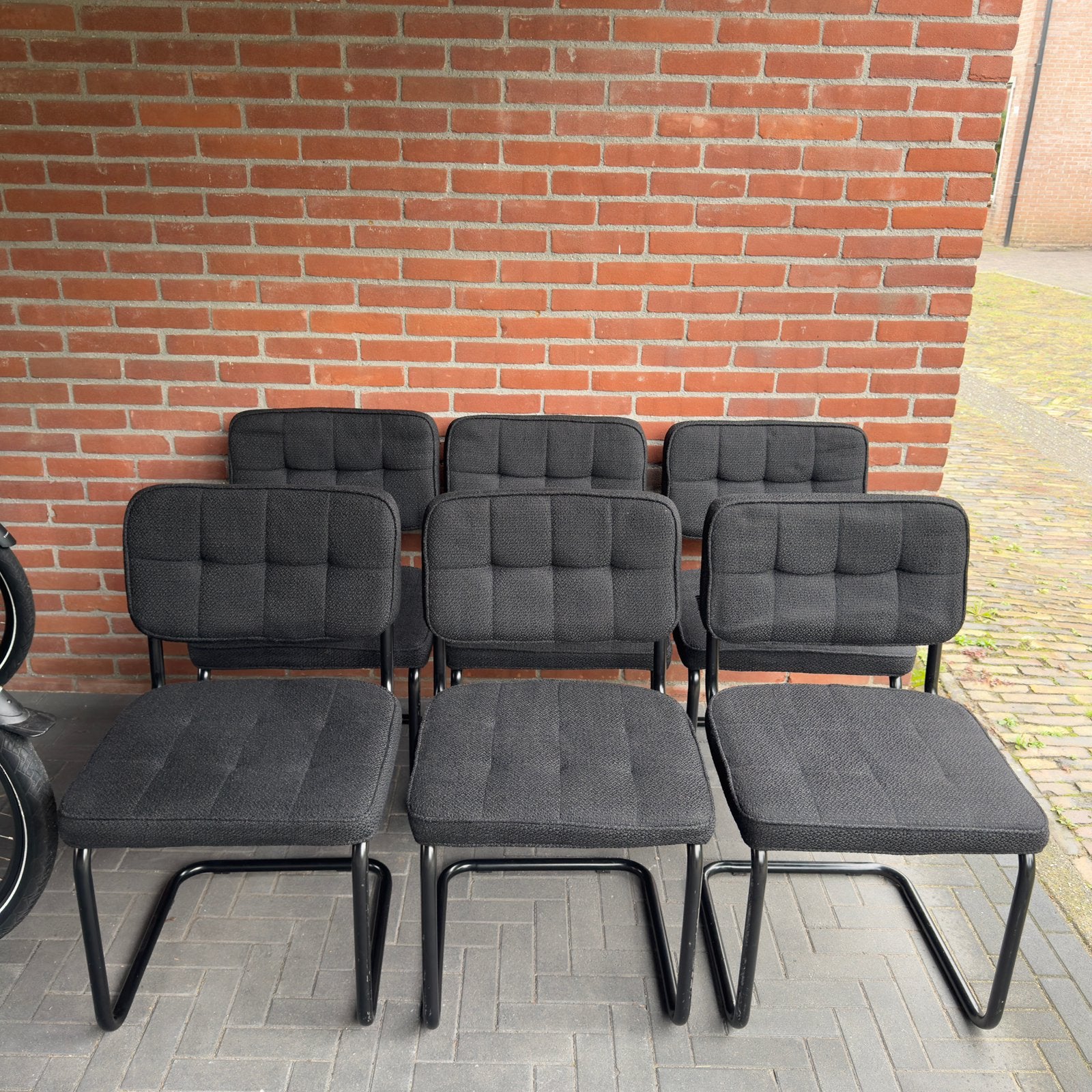 6 zwarte eetkamerstoelen van KICK Collection, model Ivy., Huis en Inrichting, Ophalen of Verzenden, Gebruikt, Overige materialen