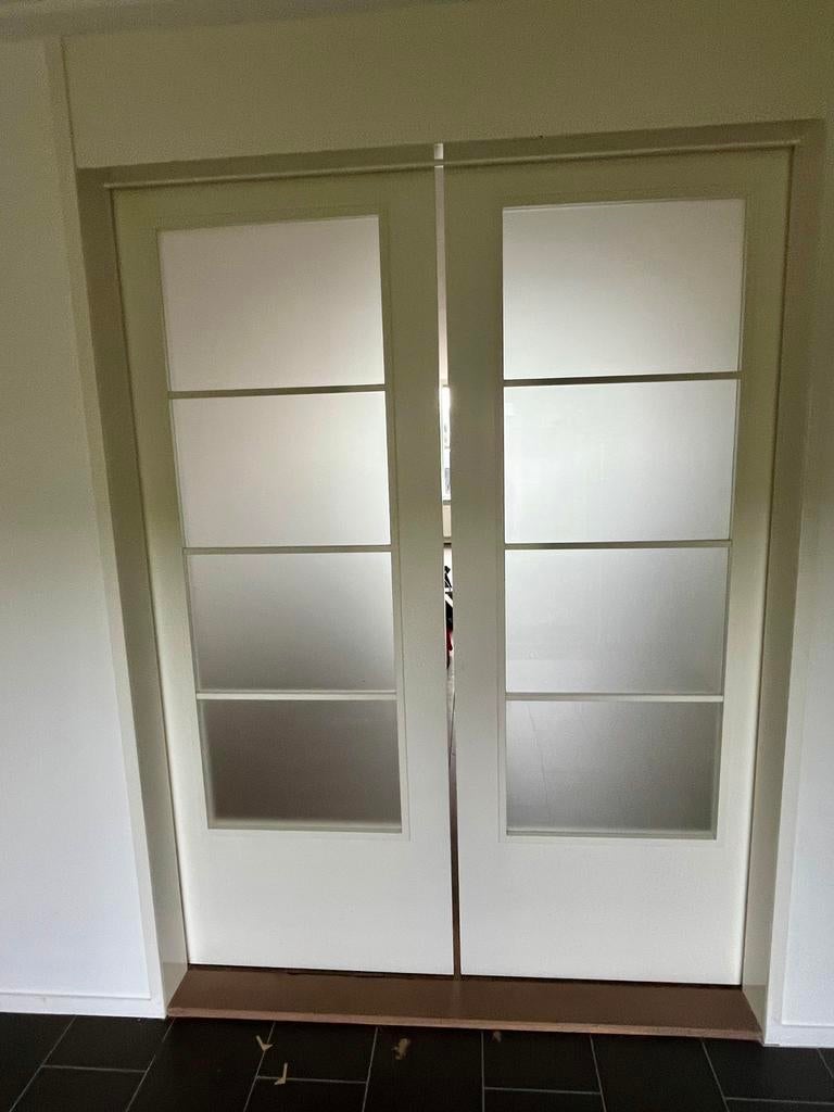 2 schuifdeuren, Ophalen, Kunststof, Tolweg 13 Ermelo, 120 cm of meer