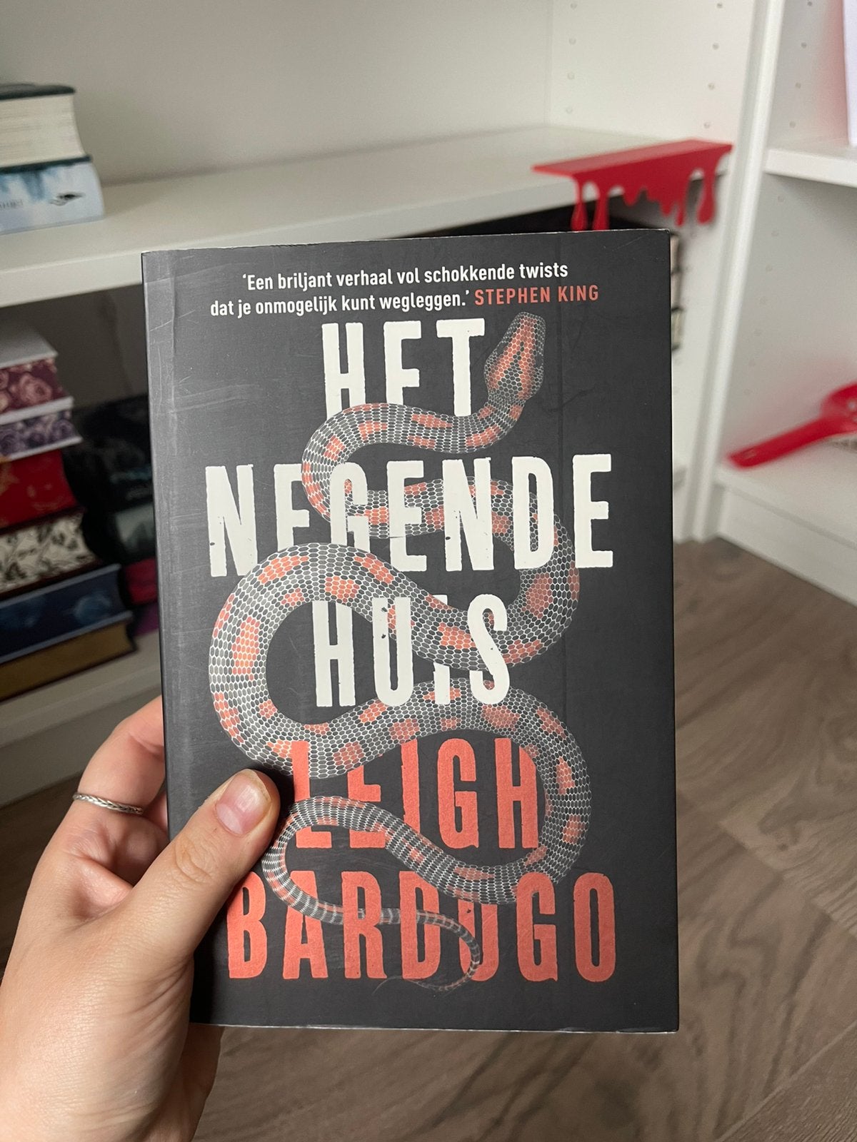 Leigh Bardugo - Het negende huis limited edition, Ophalen of Verzenden, Gelezen, Leigh Bardugo