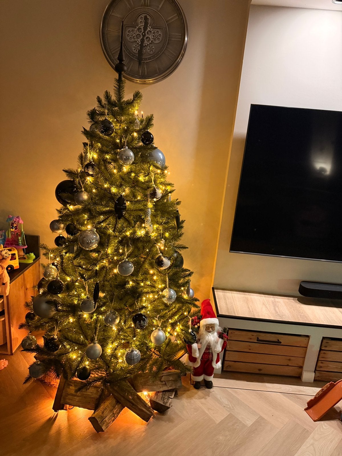 Te Koop: Nette en mooie kunstkerstboom (185x119), Ophalen of Verzenden, Zo goed als nieuw