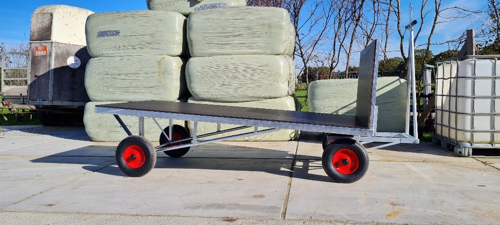 Strowagen, Hooiwagen, Voerkar, Dieren en Toebehoren, Opfok, Veld omheiningen, Schaijk, Info@veldomheiningen.nl