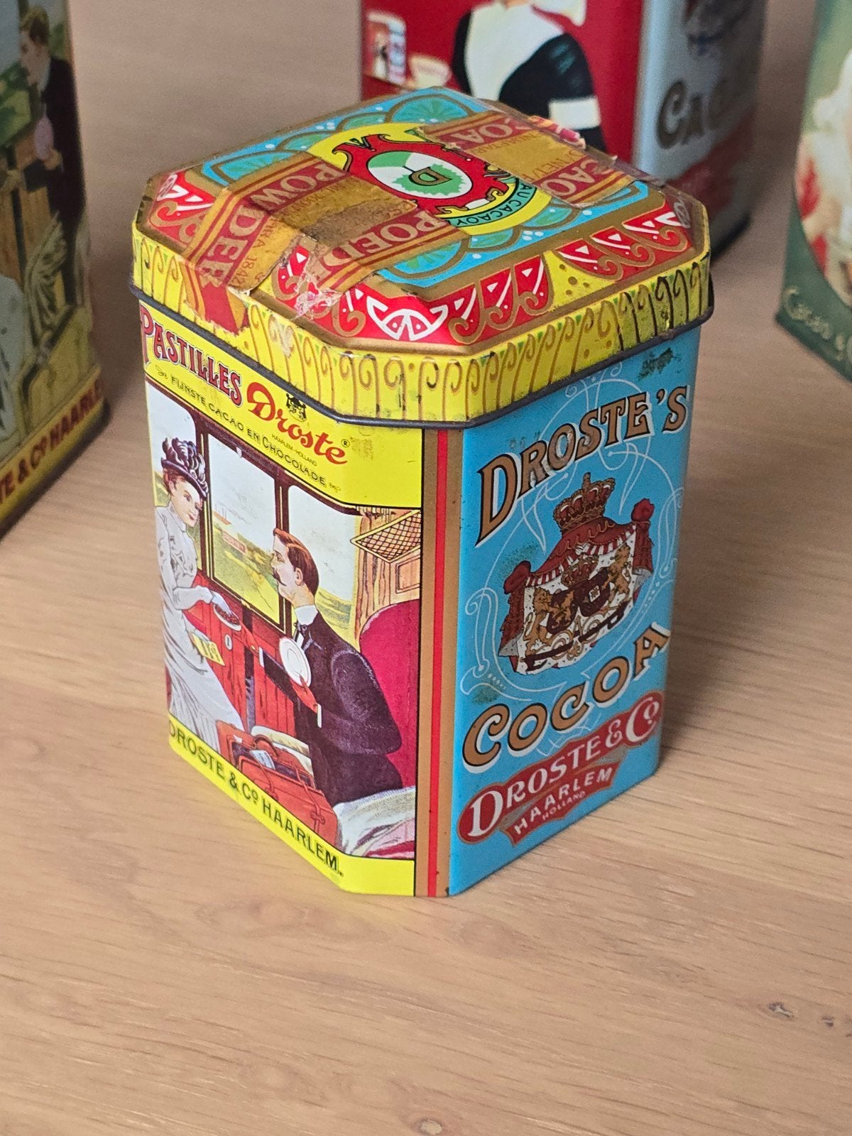 Droste Cacao 8 hoekig blik met oversluitdeksel €7.50, Verzamelen, Blikken, Ophalen of Verzenden, Zo goed als nieuw, Overige, Droste