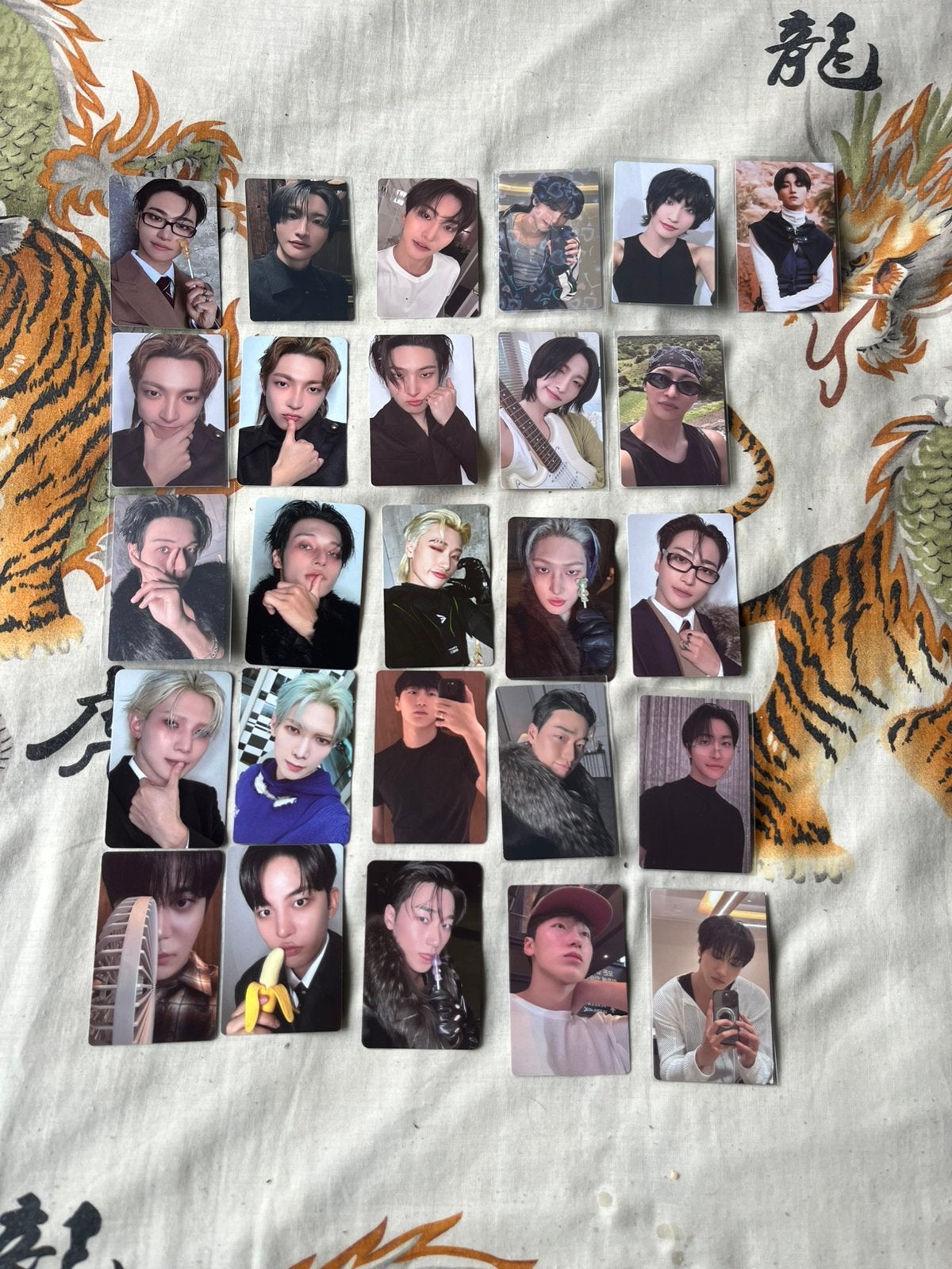 Set van ATEEZ photocards kpop, Ophalen of Verzenden, Zo goed als nieuw, Foto of Kaart