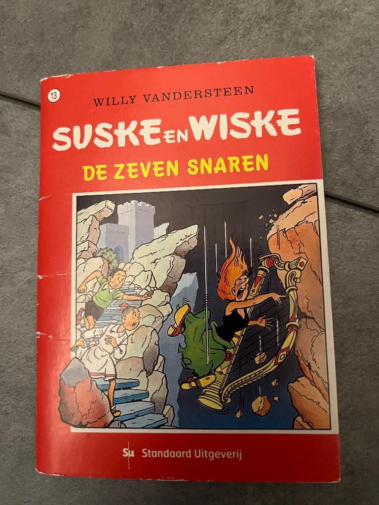Suske en Wiske mini boekje de zeven snaren, Boeken, Stripboeken, Meerdere stripboeken, Ophalen of Verzenden, Gelezen