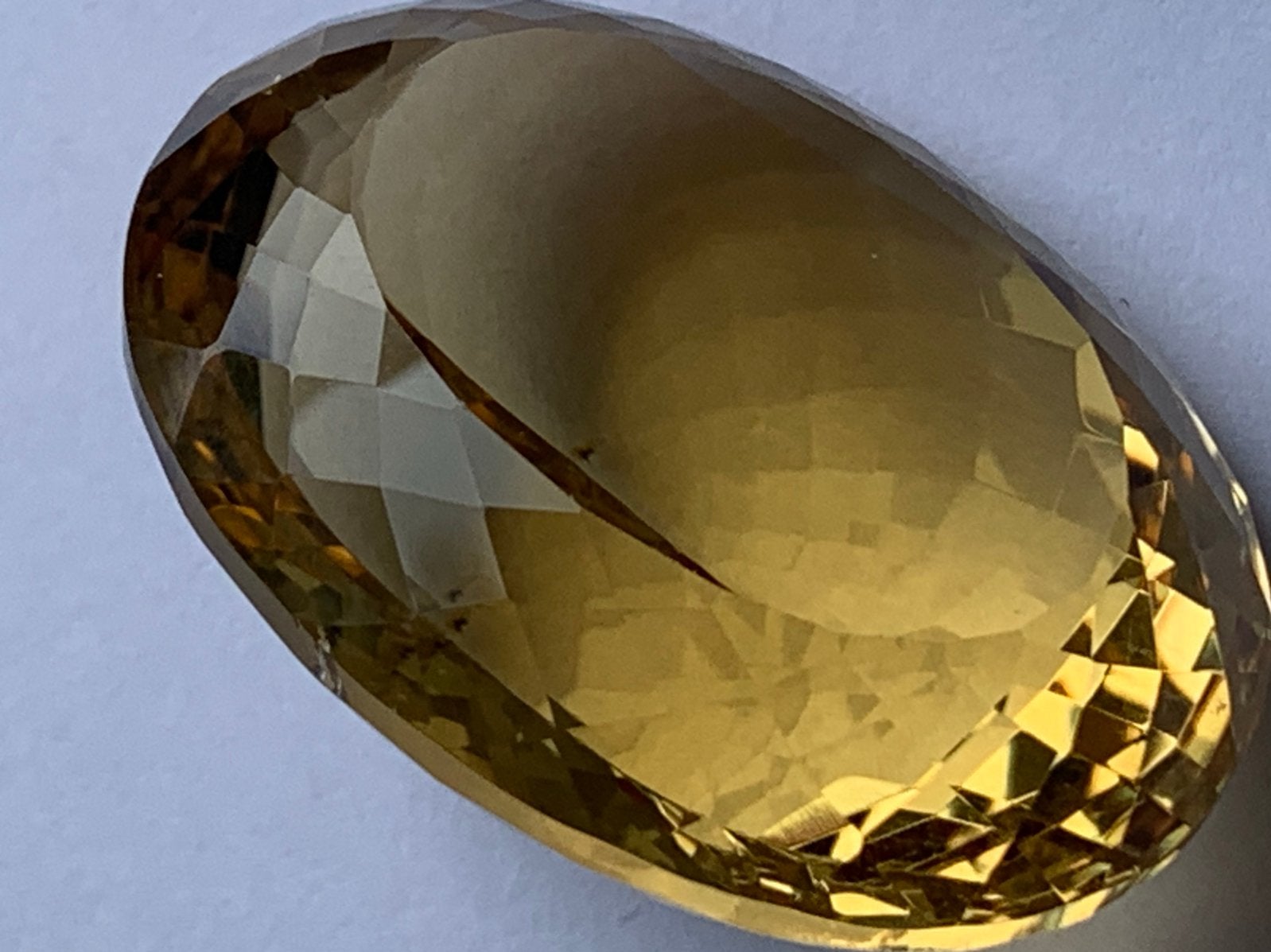 Top edelsteen citrine zeer groot 110,82 crt met certificaat, Ophalen of Verzenden, Zo goed als nieuw