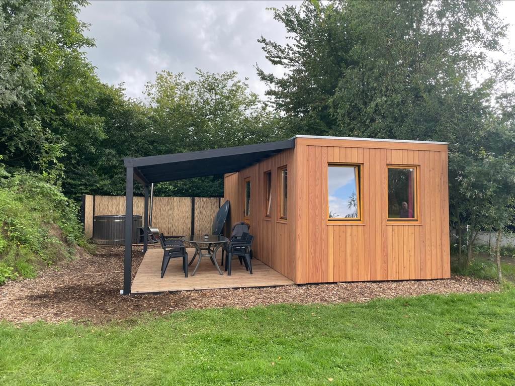 Houtenhuisje aan de rand van het bos met hottub Vakantiehuis, Vakantie, Vakantiehuizen | Nederland, In bos, Internet, Landelijk