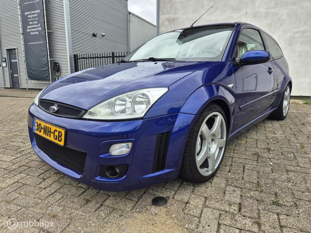 Ford Focus 2.0-16V RS Turbo, Auto's, Ford, Zwart, 4 cilinders, Blauw, Handgeschakeld