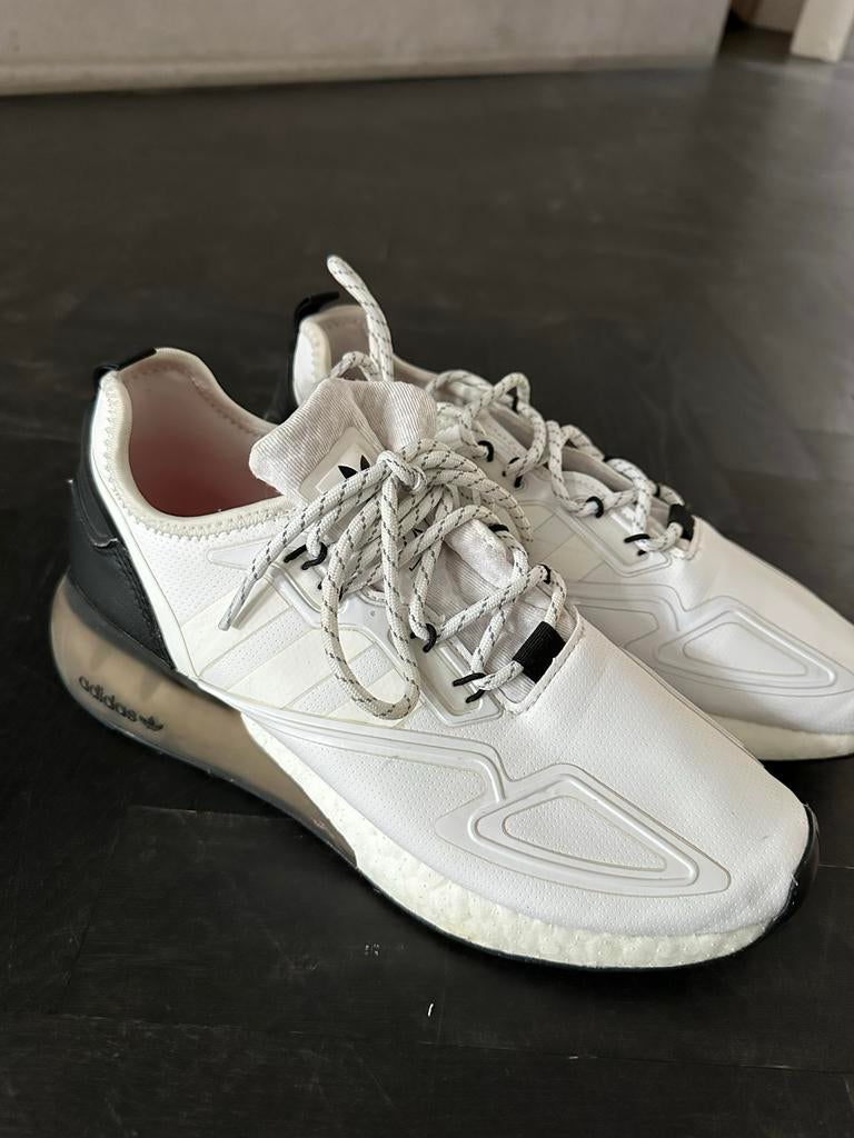 Adidas ZX 2K Boost Sneakers - Maat 42,5, Kleding | Heren, Schoenen, Wit, Ophalen of Verzenden, Sneakers of Gympen, Zo goed als nieuw