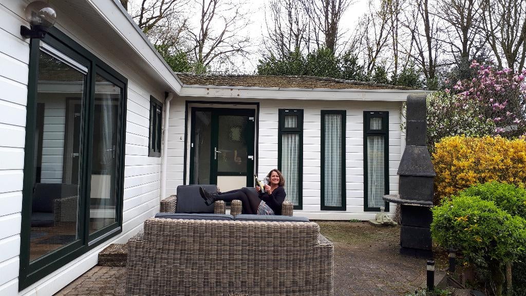 knus maar ruim Kunststof L chalet Forest Putten(eigen Grond), Caravans en Kamperen, Stacaravans, Tot en met 4