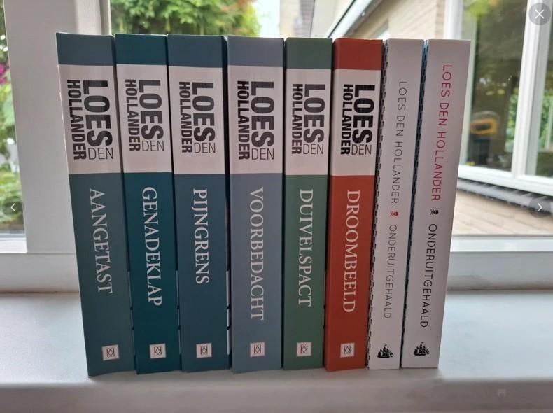 Loes den Hollander – 8 stuks (inclusief dubbel exemplaar), Boeken, Thrillers, Zo goed als nieuw, Ophalen of Verzenden
