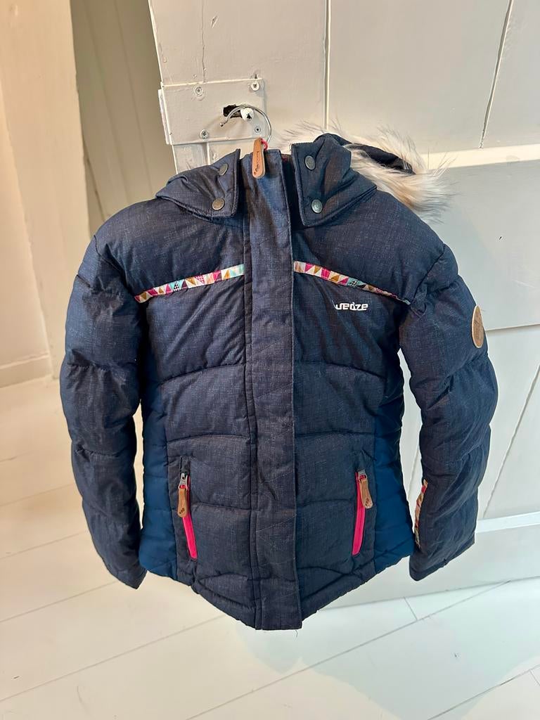 Wedze ski-jas / winterjas maat 115-124, Kinderen en Baby's, Ophalen of Verzenden, Gebruikt, Jongen of Meisje, Jas
