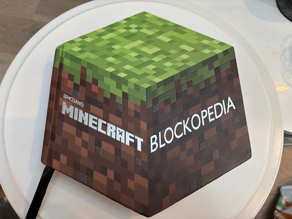 Minecraft Blockopedia - Handboek, Boeken, Ophalen of Verzenden, Gelezen, Fictie algemeen