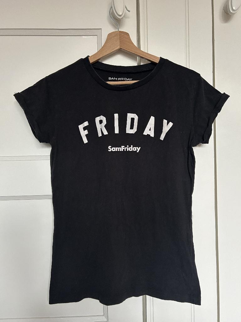 T-shirt Sam Friday - mt S, Maat 38/40 (M), Zwart, Ophalen of Verzenden, Zo goed als nieuw