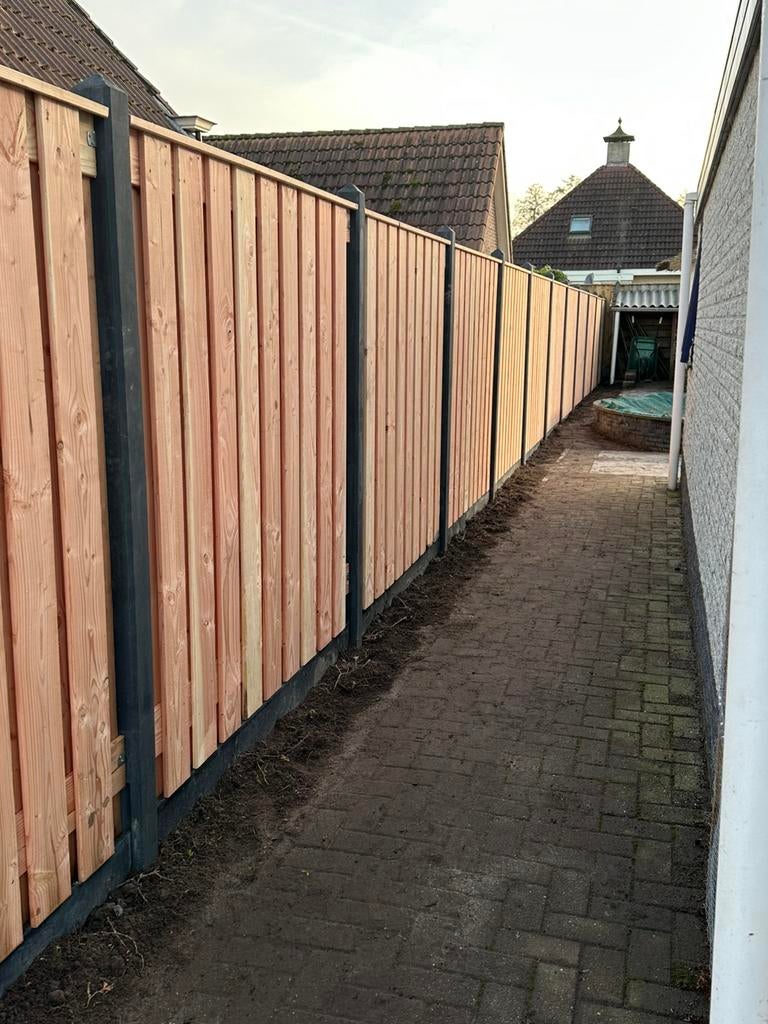 Aangeboden hovenier/stratenmaker, Ophalen, 1 tot 2 meter, Minder dan 3 meter, Zo goed als nieuw