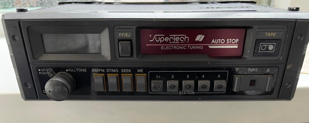 Autoradio met cassette. Bv voor in OLDTIMER., Ophalen, Gebruikt