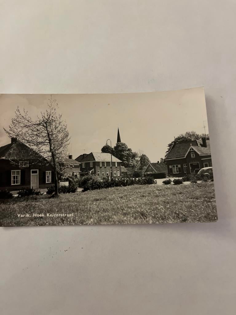 Oude ansichtkaart Varik, Hoek Keizerstraat - 1975, Verzamelen, Ophalen of Verzenden, 1960 tot 1980, Gelopen