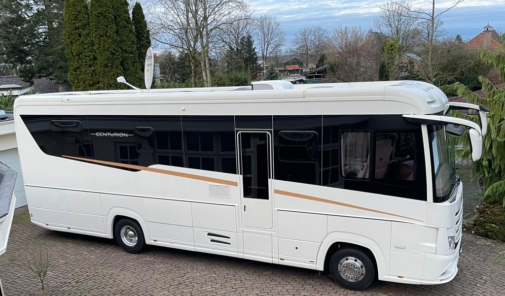 Concorde Centurion 1060 GI Diamant met garage, Caravans en Kamperen, Campers, Standaard zit, Luifel, Mercedes, 8 meter en meer