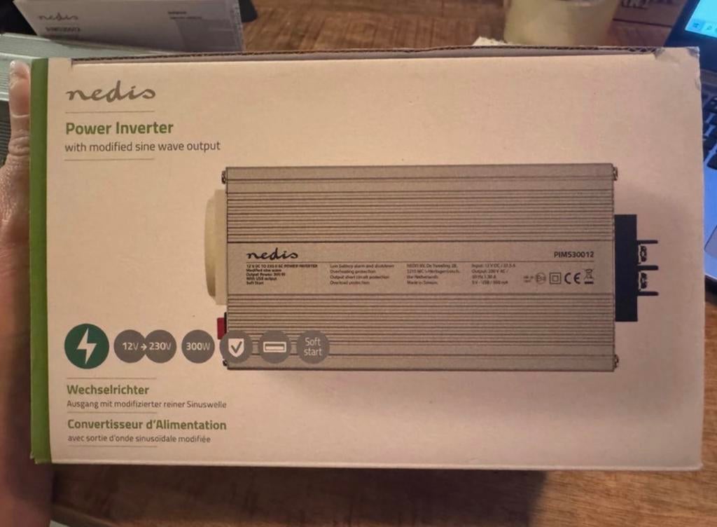Nedis Power Inverter 300W - Nieuwstaat!, Ophalen of Verzenden, Nieuw, Universele onderdelen