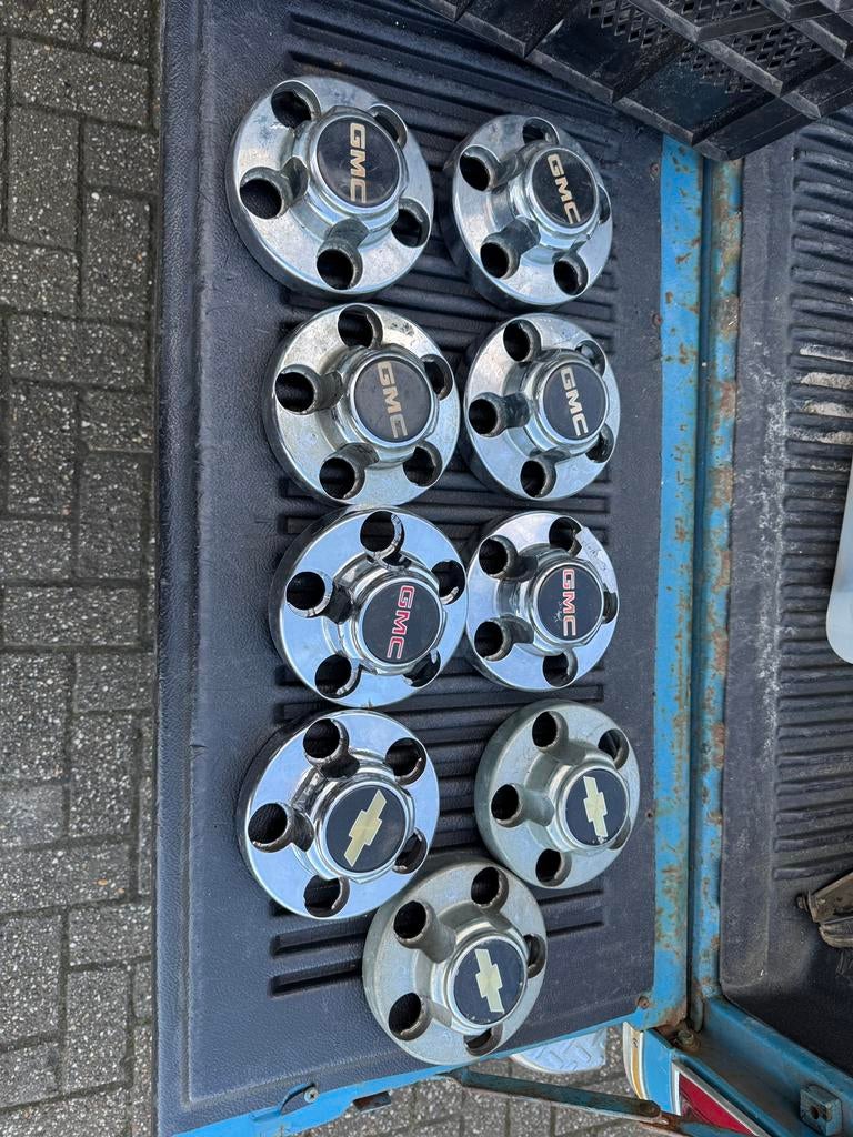 Chevrolet / GMC center cap is for the 5 lug Trucks/ Vans, Ophalen of Verzenden, Overige automerken