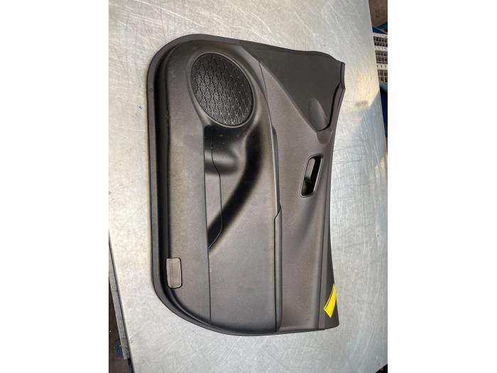 Portierbekleding 4Deurs rechts-voor van een Toyota Prius, Gebruikt, -, -, Ophalen of Verzenden