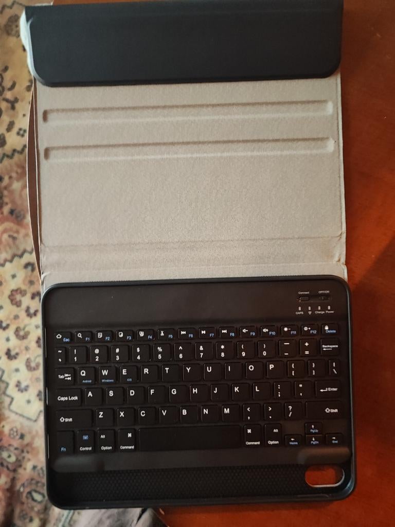iPad case, 10,9 inch, Computers en Software, Tablet-hoezen, Zo goed als nieuw, Bescherming voor- en achterkant, 10 inch, Ophalen of Verzenden
