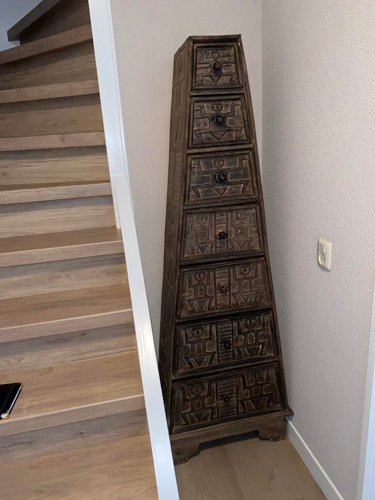 Indonesisch piramide ladekast, Huis en Inrichting, 5 laden of meer, Zo goed als nieuw, 150 tot 200 cm, 25 tot 50 cm