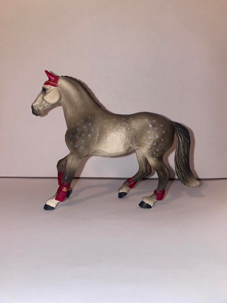 Schleich paard Trakehner merrie concours, Ophalen of Verzenden, Zo goed als nieuw, Paard, Beeldje of Figuurtje
