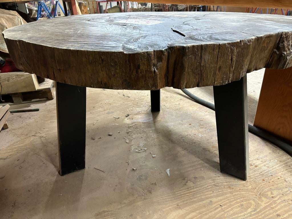 Mahonie tafel met stalen poten, Huis en Inrichting, Tafels | Eettafels, Ophalen, Gebruikt, 100 tot 150 cm, Rond