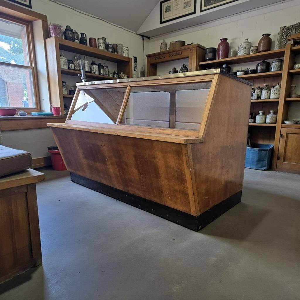 vintage houten winkeltoog / toonbank / vitrine, Ophalen, Gebruikt