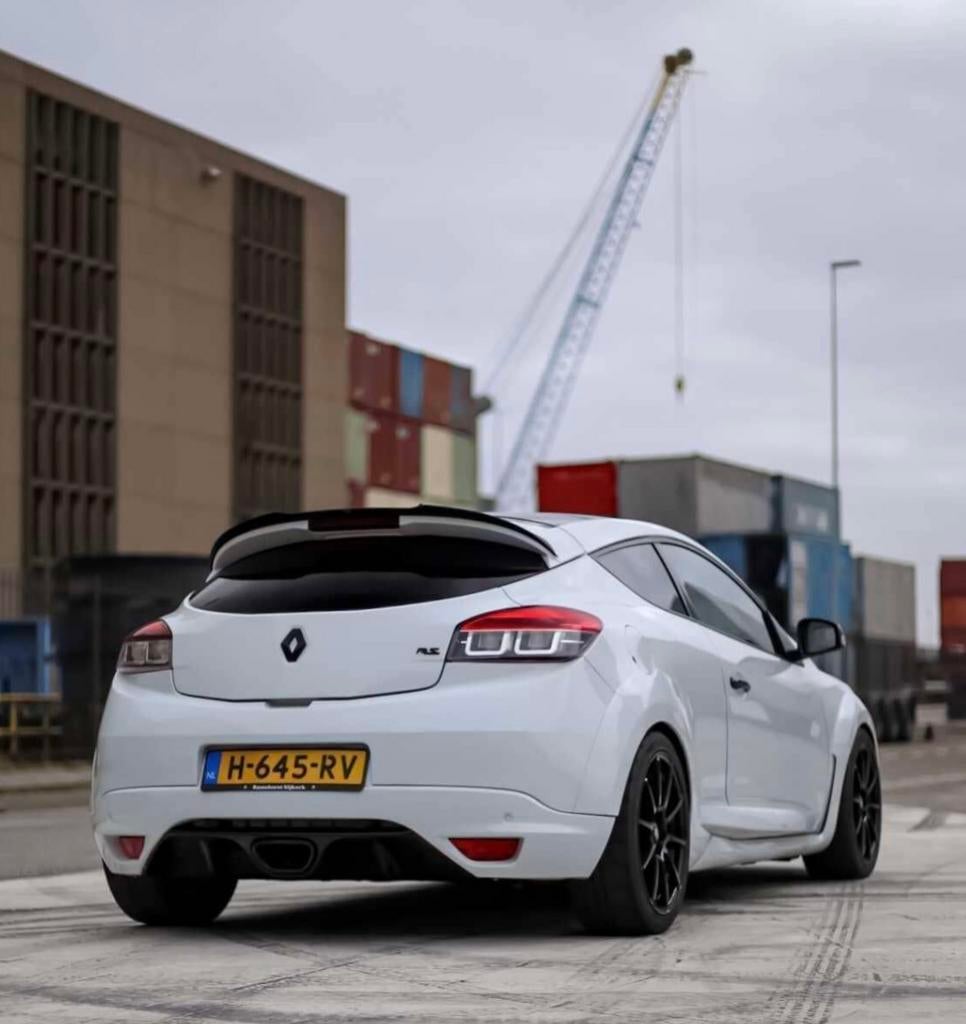 Renault Mégane 2.0 16V Turbo 250 Coupe 2011 Wit, Auto's, Renault, Voorwielaandrijving, 1998 cc, 1362 kg, 74 €/maand