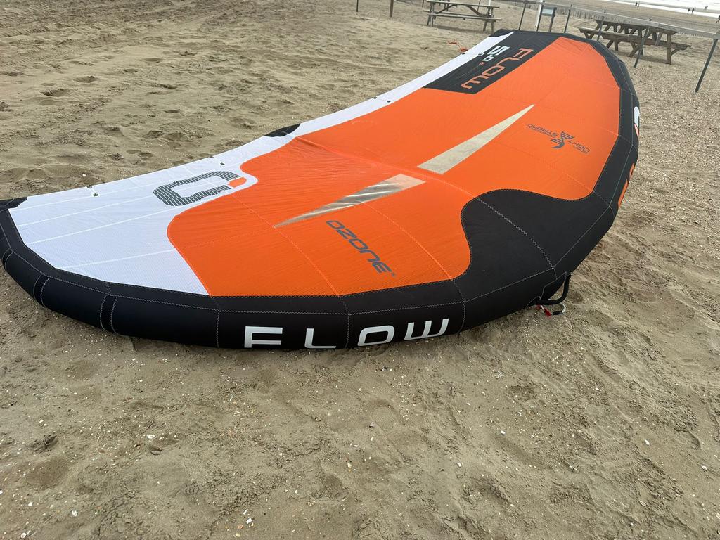 Ozone Flow 5 mt Wing oranje, Watersport en Boten, Ophalen of Verzenden, Zo goed als nieuw, Wingsurf-wing