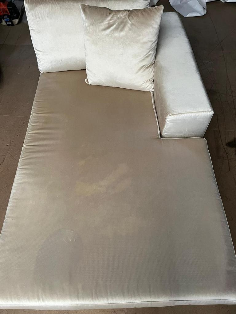 Creme Ligbank voor Slaapkamer, Ophalen, Lengte:180 cm Breedte: 105 cm Hoog; 55 cm Zit hoogte: 40 cm, Eenpersoons, Minder dan 75 cm