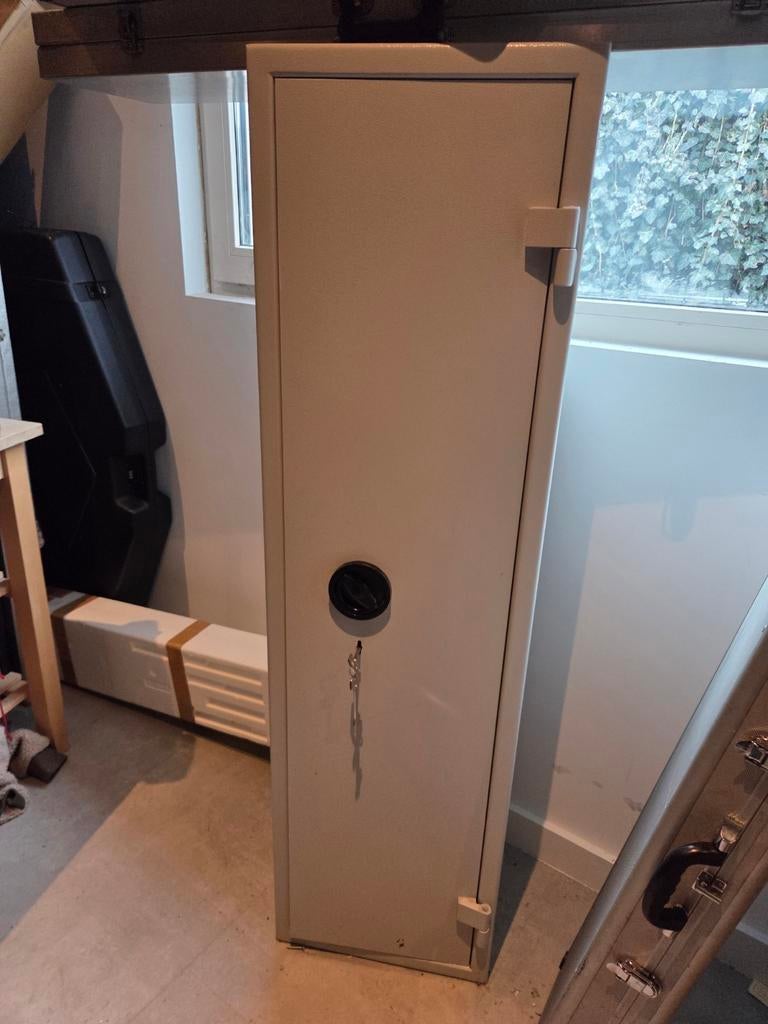 Wapenkast / Gewerenkast voor 7 geweren, Ophalen of Verzenden, Gebruikt