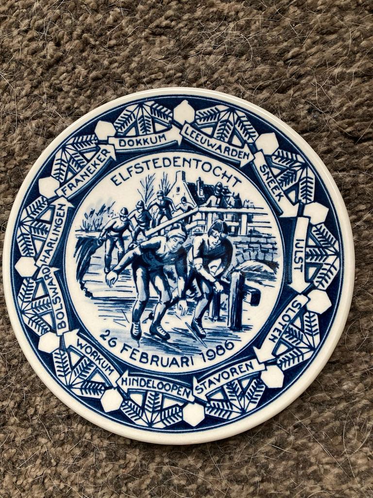 Royal Goedewaagen Elfstedentocht 1986 Herdenkingsbord, Antiek en Kunst, Antiek | Wandborden en Tegels, Ophalen of Verzenden