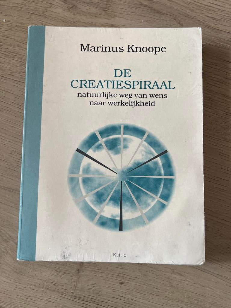 De Creatiespiraal - Marinus Knoope, Boeken, Ophalen of Verzenden, Gelezen, Spiritualiteit algemeen, Achtergrond en Informatie
