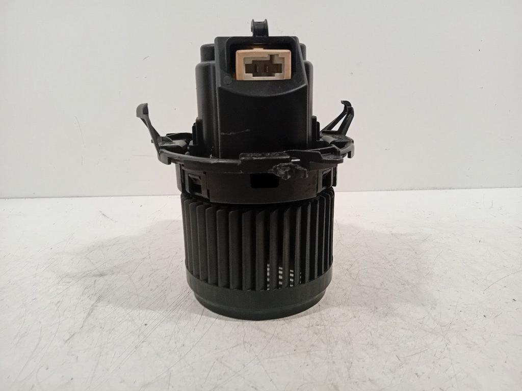 Kachel ventilator motor Renault Captur, Onderdelen@venauto.nl, Van der Ven Autorecycling B.V., Gebruikt, Ettenseweg 76, 4706 PB Roosendaal, The Netherlands