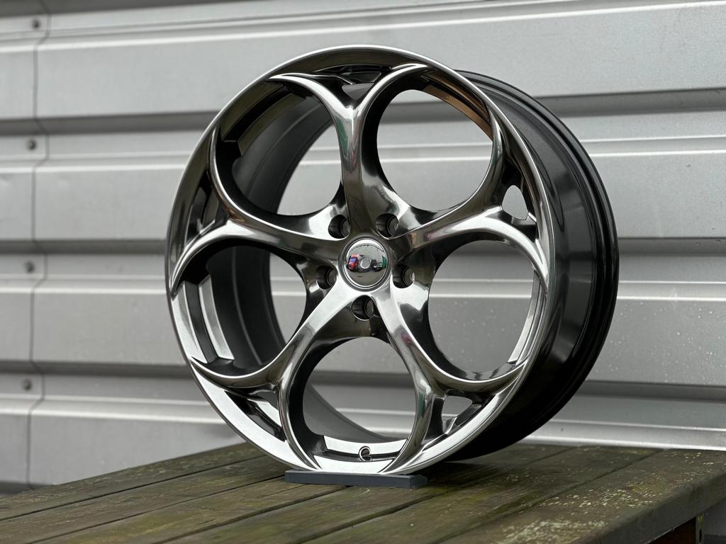 18” 19" ALFA GIULIA QUADRIFOGLIO Look 5x110 ROMEO SPIDER, Auto-onderdelen, Banden en Velgen, 19 inch, 2525LV, Velg(en), Nieuw